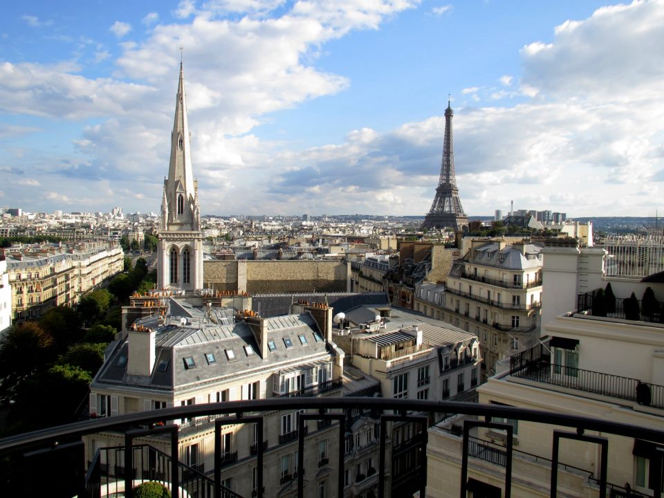 Spectacular rooftop view over the city of Paris